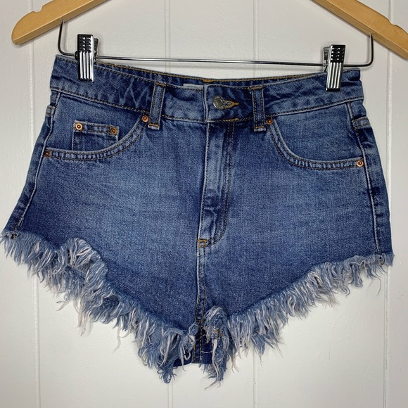 Topshop HIGH Waisted Frayed Kiri Denim shorts EUC - Picture 2 of 12